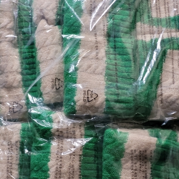 Striped Cropped Turtleneck Sweater - Picture 8 of 9